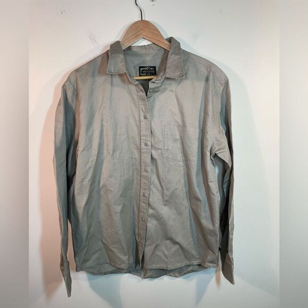 NWOT United By Blue Hemp/Organic Cotton Gray‎ Button Down Long Sleeve Mens Large